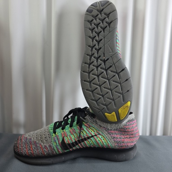Nike Free‎ RN Flyknit Men's Size 7.5 Running Shoes Multicolor - Picture 6 of 6